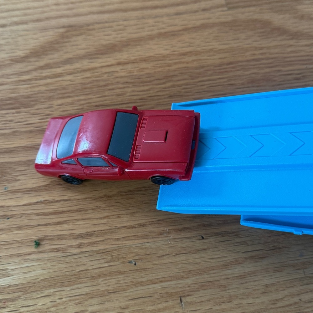 Green Toys Car Carrier CB2 - Picture 8 of 8